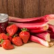 Kolagen Wołowy Włosy Skóra Paznokcie Rabarbar-Truskawka Proszek 150 g Osavi