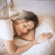 Sleep Support Kozłek Lekarski Melatonina z Pistacji Melisa 560 mg (60 kaps) Biowen
